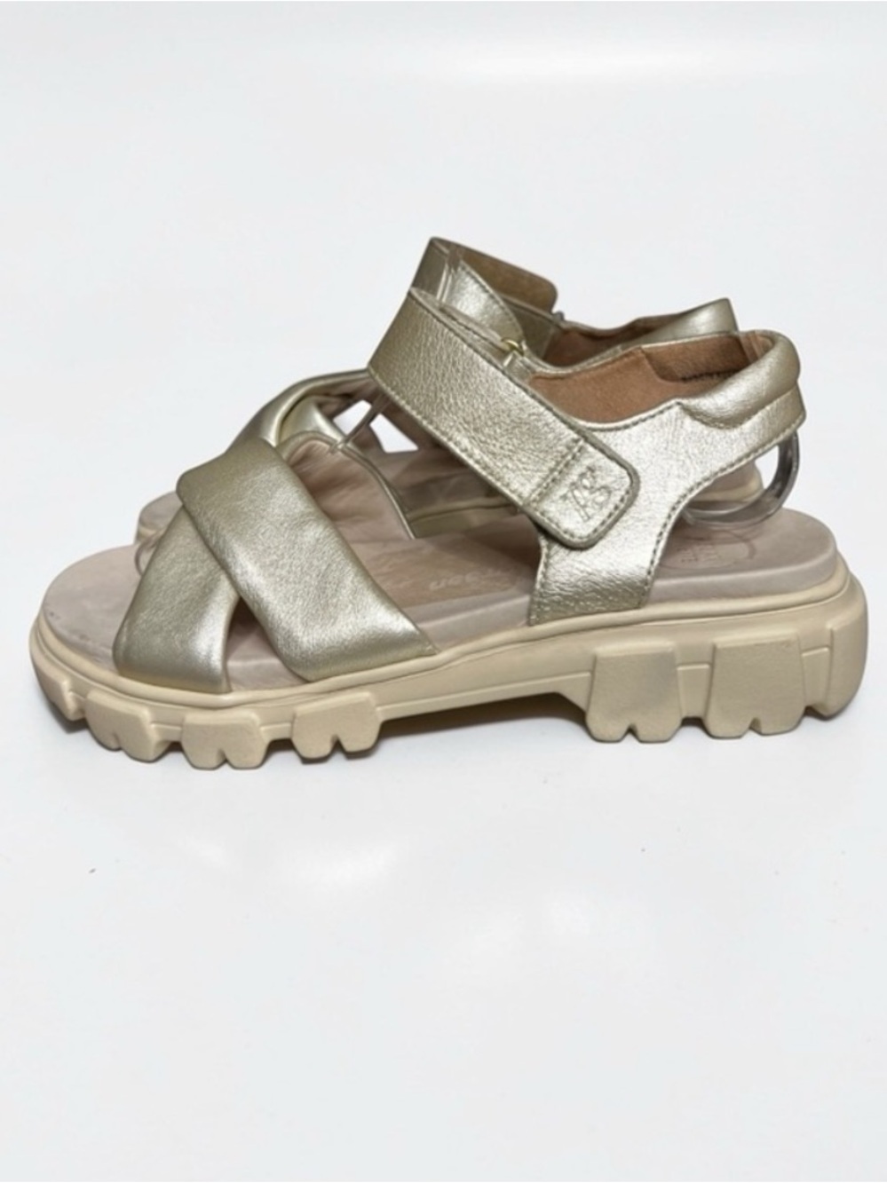 🌻NEW NWOT Paul Green Marsha Pale Gold Metallic Nappa Sandal US Size 6.5 $400